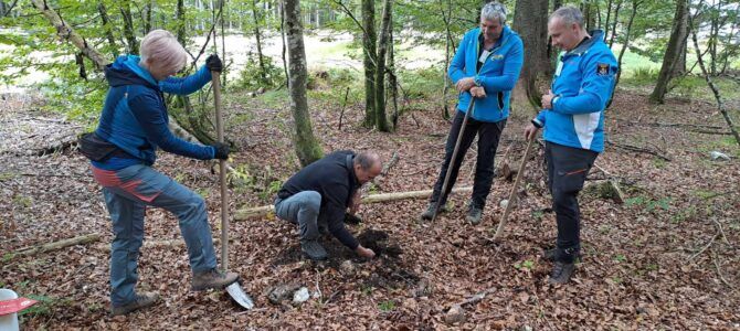 Še ena pridobitev za PD Pohorje Zg. Polskava , imamo prvo markacistko v društvu, Irena Čestitke Še ena pridobitev za PD Pohorje Zg. Polskava , imamo prvo markacistko v društvu, Irena Čestitke